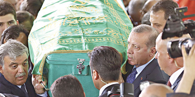 Ahmet Amca’yı birlikte uğurladılar