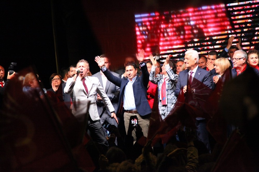 Ahmet Aras’la Turgutreis’te yer yerinden oynadı 