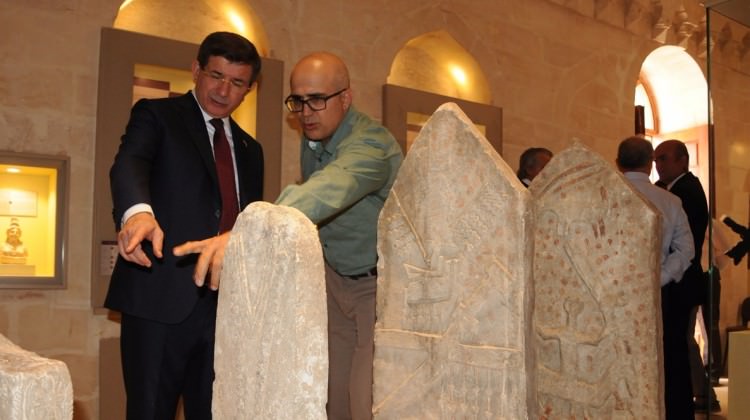 Davutoğlu'ndan net mesaj: Oradan çıkamayacaklar