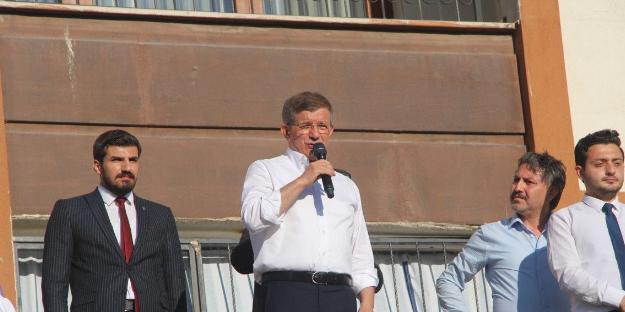 Ahmet Davutoğlu Şırnak'ta neye uğradığına şaşırdı!