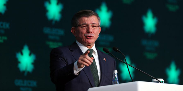 Ahmet Davutoğlu'na şok! Gelecek Partili başkanlardan toplu istifa