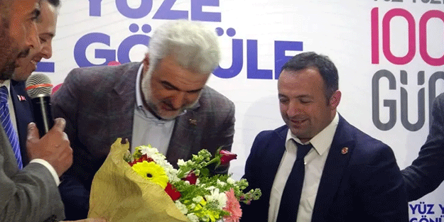 Ahmet Davutoğlu'na istifa şoku!