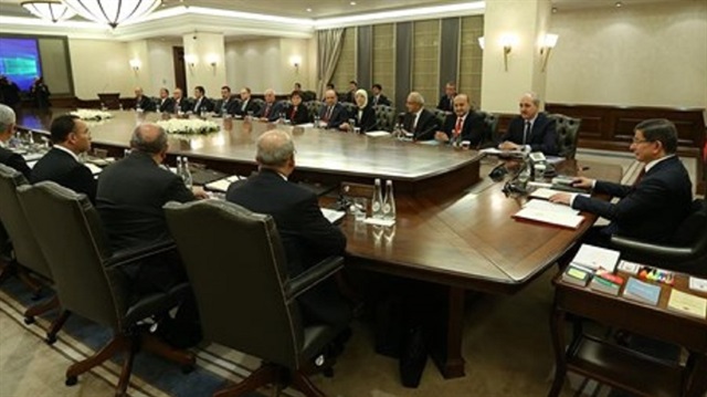 Ahmet Davutoğlu'ndan Bakanlar Kurulu üyelerine yemek