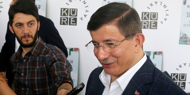 Ahmet Davutoğlu'ndan İngiltere yorumu