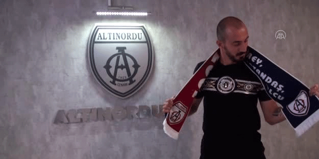 Ahmet İlhan Özek'in yeni adresi belli oldu