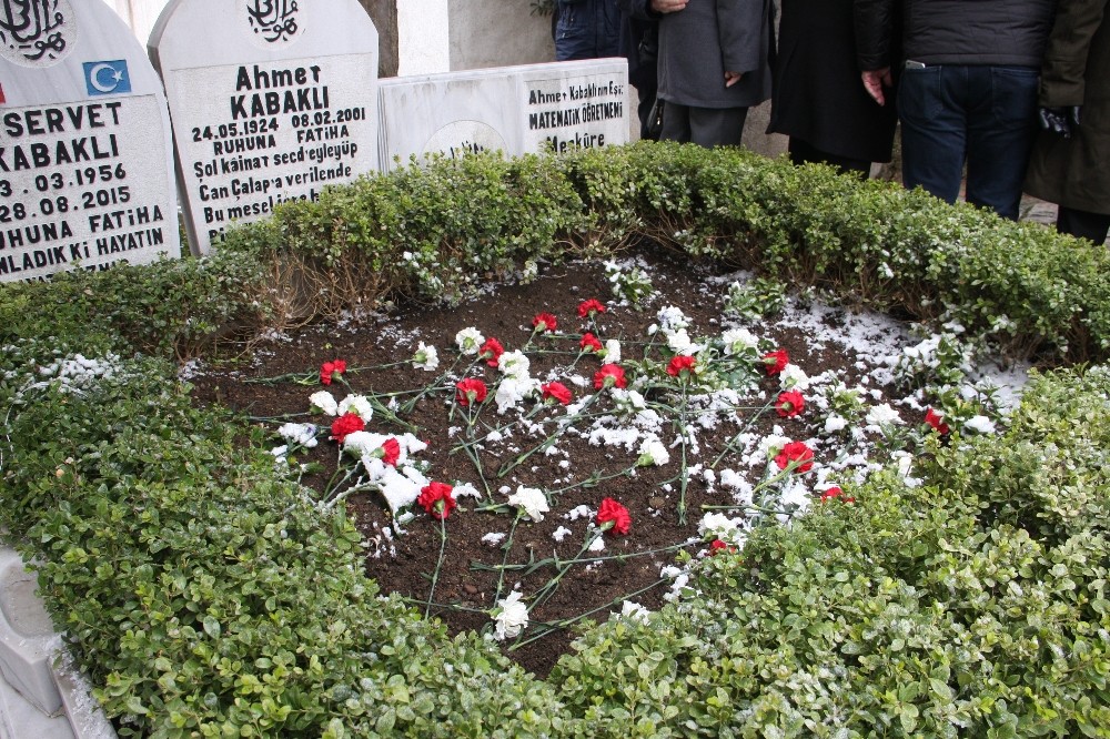 Ahmet Kabaklı mezarı başında anıldı 