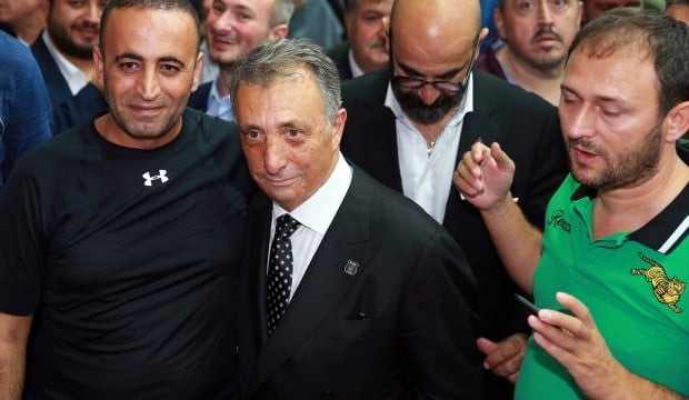 Ahmet Nur Çebi'ye tebrik mesajları!