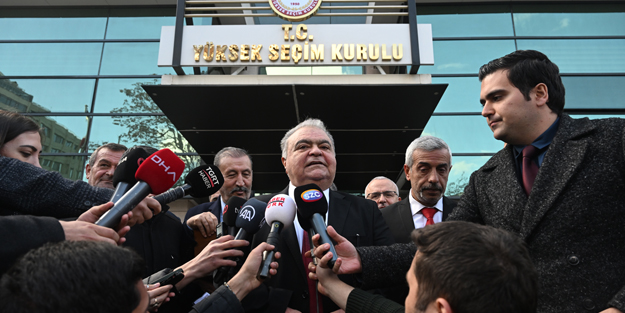 Ahmet Özal cumhurbaşkanı adaylığı için YSK’ya başvuru yaptı!