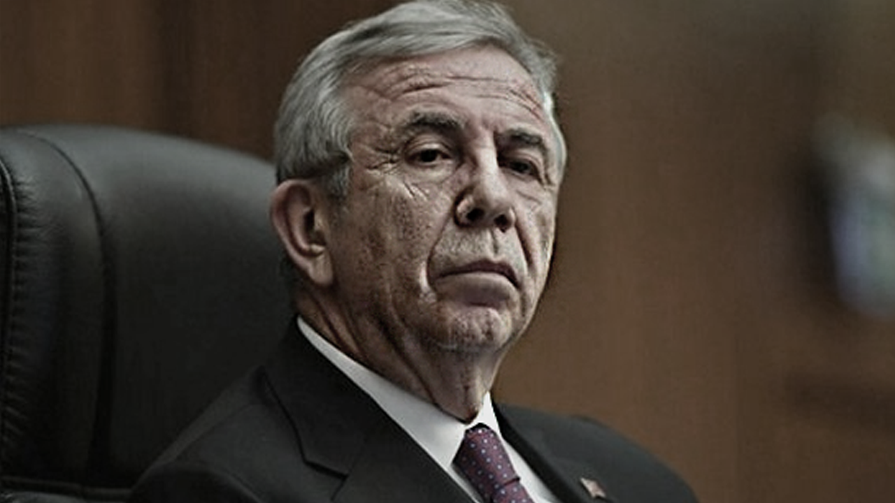 Ahmet Özer’in teröristlerle görüşmesinden endişeli değil misin? Mansur’un milliyetçiliği işte buraya kadar!