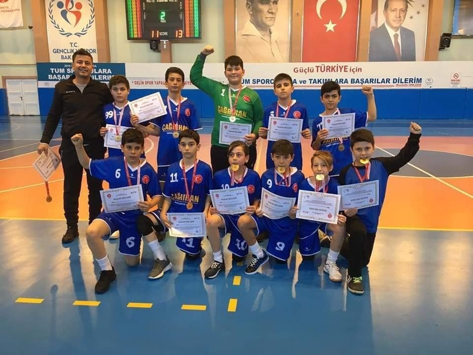 Ahmet Paşa Orta Okulu Yarı Finalde 