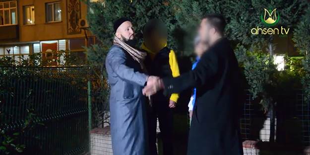 Ahsen Tv'nin sosyal deneyi esnasında silah çekildi