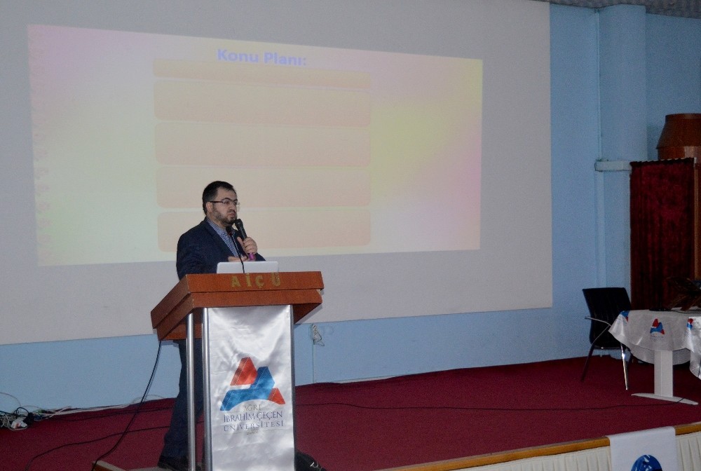 AİÇÜ’de “Aile ve Sosyal Medya’da Mahremiyet” konferansı düzenlendi 
