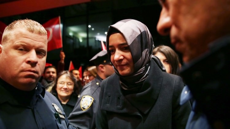 Aile Bakanı Kaya: Cumhurbaşkanımız dönebilirsin demeseydi...