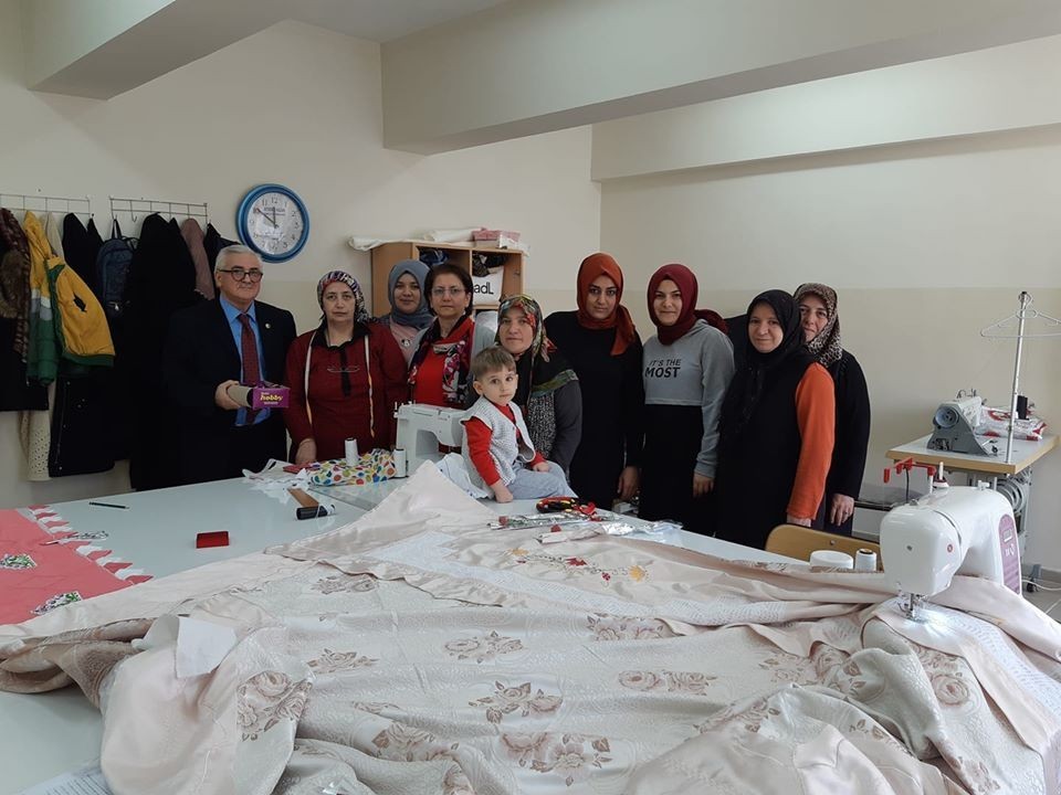 Aile bütçesine katkı sağlayan kurslara kadınlardan yoğun ilgi 