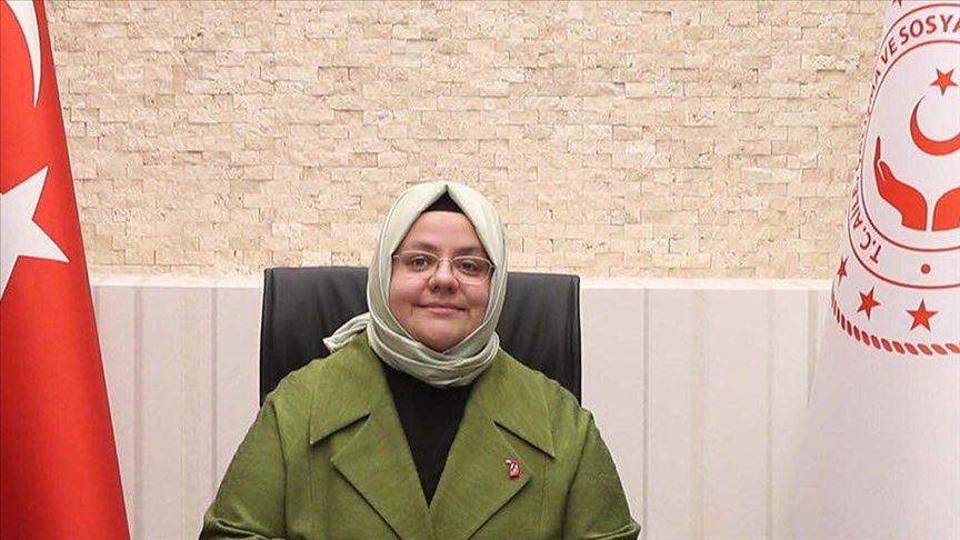 Aile, Çalışma ve Sosyal Hizmetler Bakanı Selçuk: 2019'da 17 bin 273 çocuğun ailesine dönüşü sağlandı