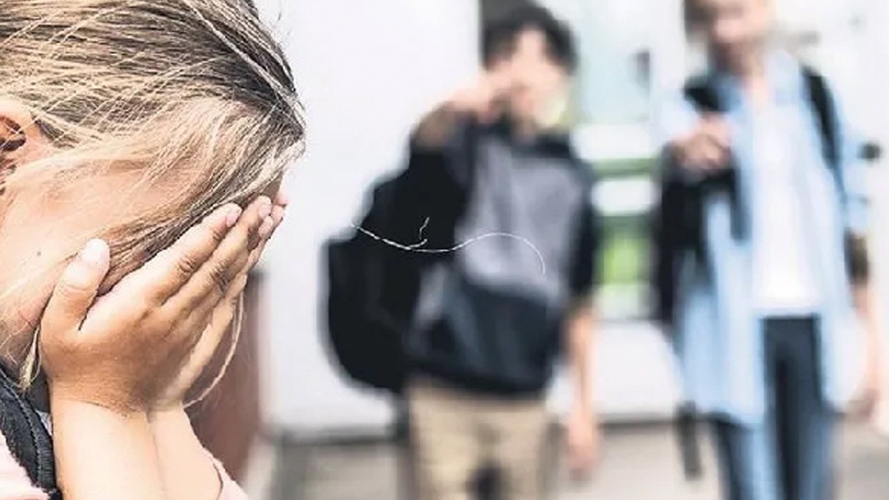 Uzmanından uyarı: Çocukları tembihleyin asıl sorun bu! Akran zorbalığı etkisi geçmiyor