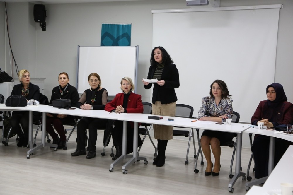 ‘Aile Kadın ve Çocuk Komisyonu’ Nilüferli kadınlara tanıtıldı 