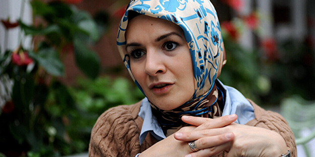 Aile ve Sosyal Hizmet Bakanı Mahinur Özdemir Göktaş kimdir? Bu detay bilinmiyordu, o ülkede milletvekili olmuş