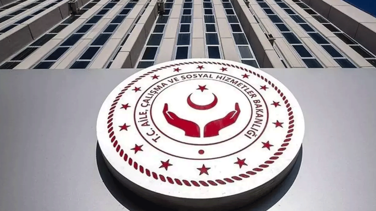 Aile ve Sosyal Hizmetler Bakanlığından İzmir'de Kendini Yakan Çocuk İçin Açıklama