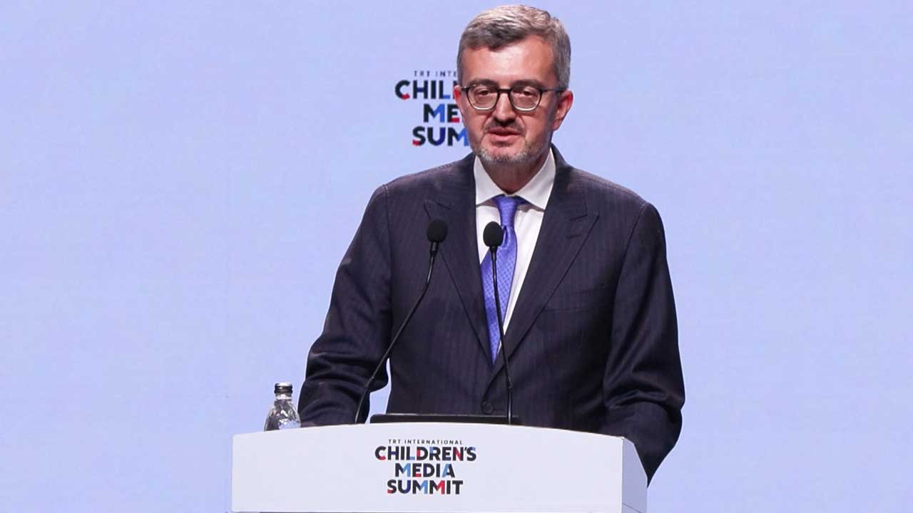 Ailelere büyük görev düşüyor! İletişim Başkanı Duran'dan çocuklar için altın öğütler