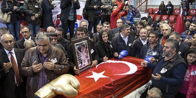 Sinan Şamil Sam'ın ailesi 'helal olsun' dedirtti