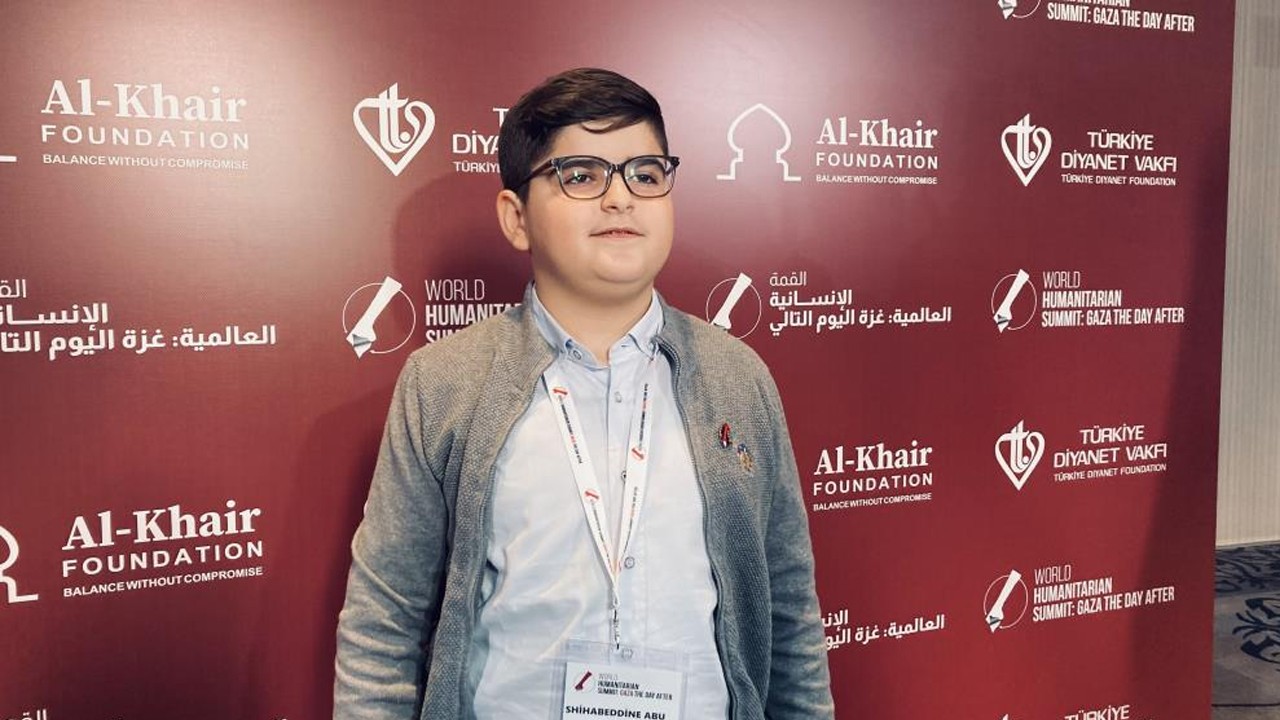 Ailesini şehit veren Filistinli çocuk göz yaşarttı! "Filistin davasına en çok sahip çıkan ülkelerden biri Türkiye"