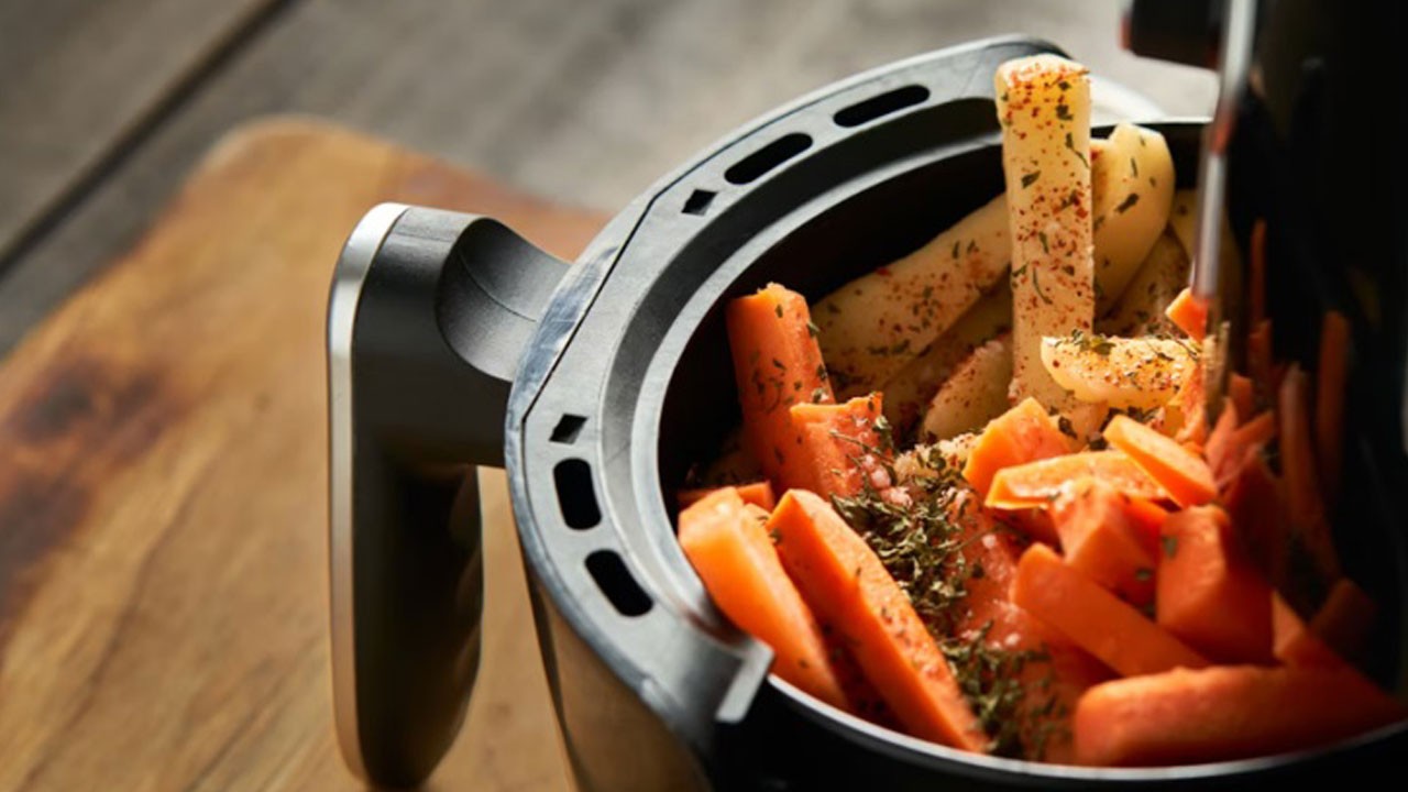 Air Fryer Nedir? Yağsız Yemek Pişirmenin Sırrı mı?