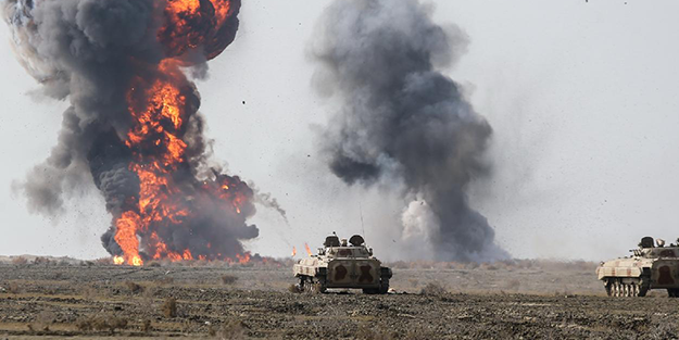 Ajanslar 'son dakika' kodlarıyla paylaşıyor! İran füzeleri ateşledi, helikopterler, İHA'lar havalandı, tanklar yürüyor