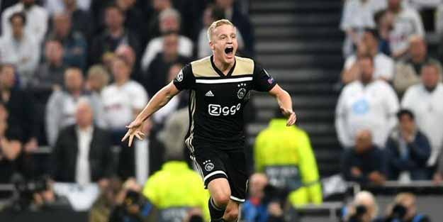 Ajax tarih yazmaya devam ediyor!