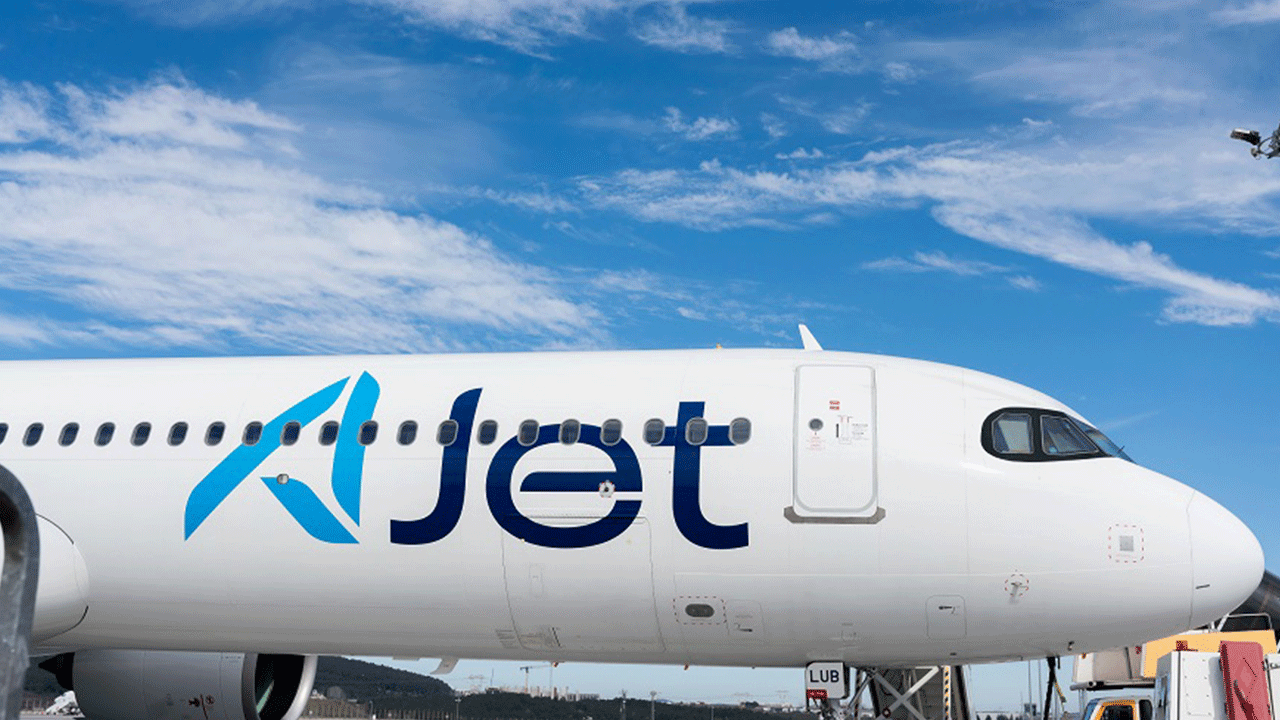 AJet’ten Anneler Günü jesti