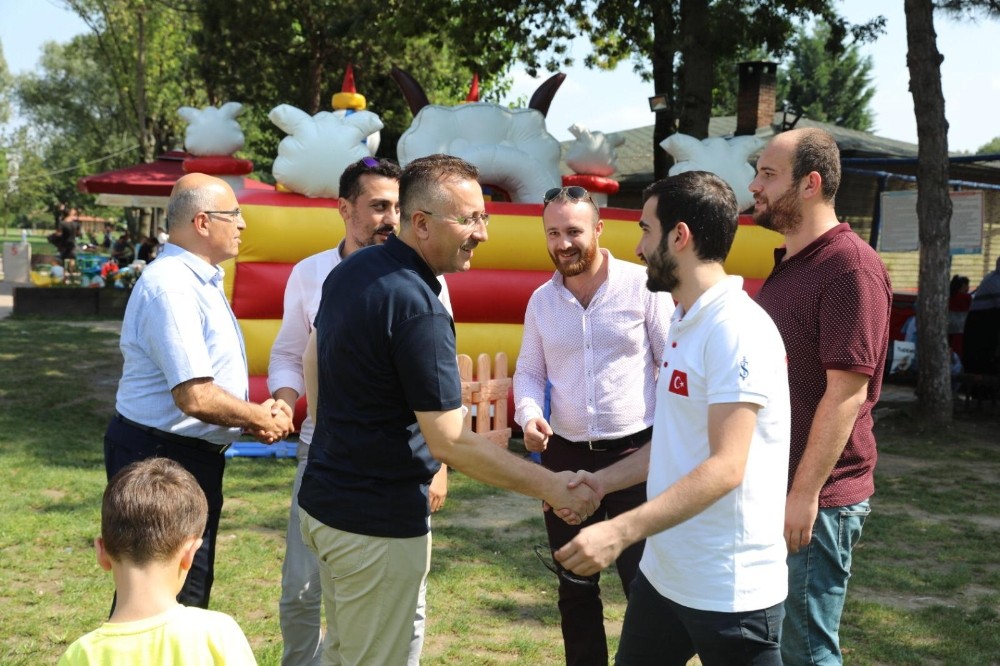 AK Gençliğin satranç etkinliğine yoğun ilgi 