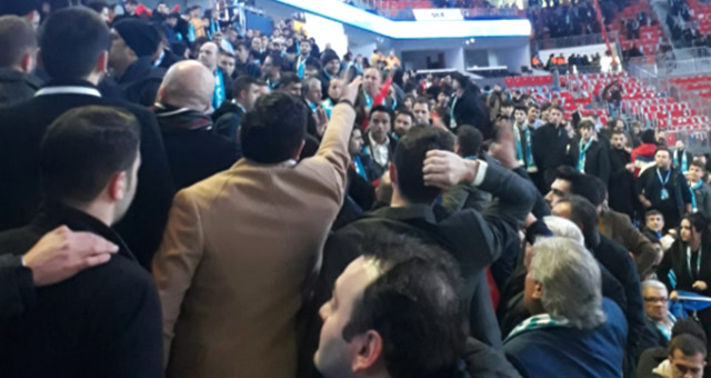 AK Parti aday tanıtım toplantısında gerginlik