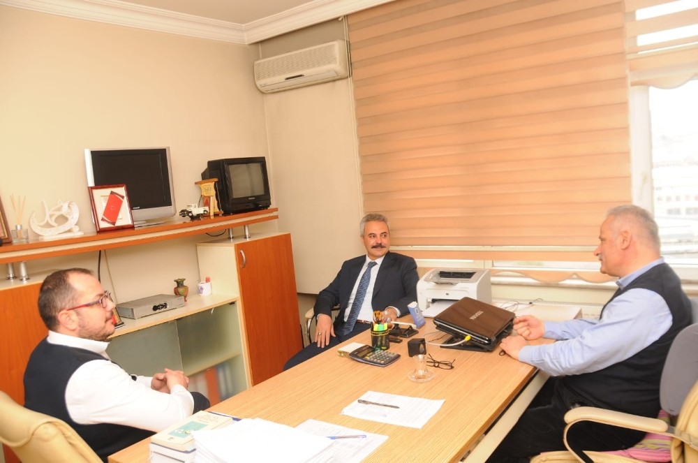 AK Parti Adayı Uysal, çalışmalarını aralıksız sürdürüyor 