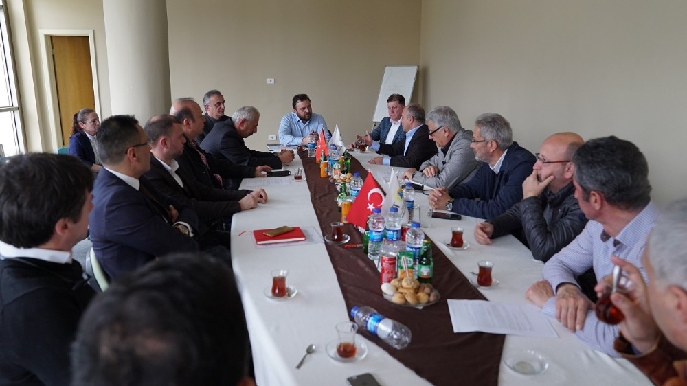 AK Parti adayı Yazıcı, turizm sektör temsilcilerini ziyaret etti 