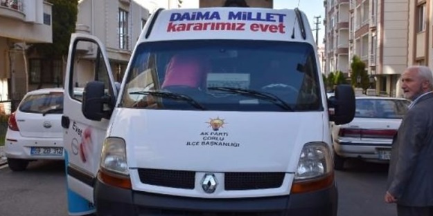 AK Parti aracına alçak saldırı! Şoför darp edildi