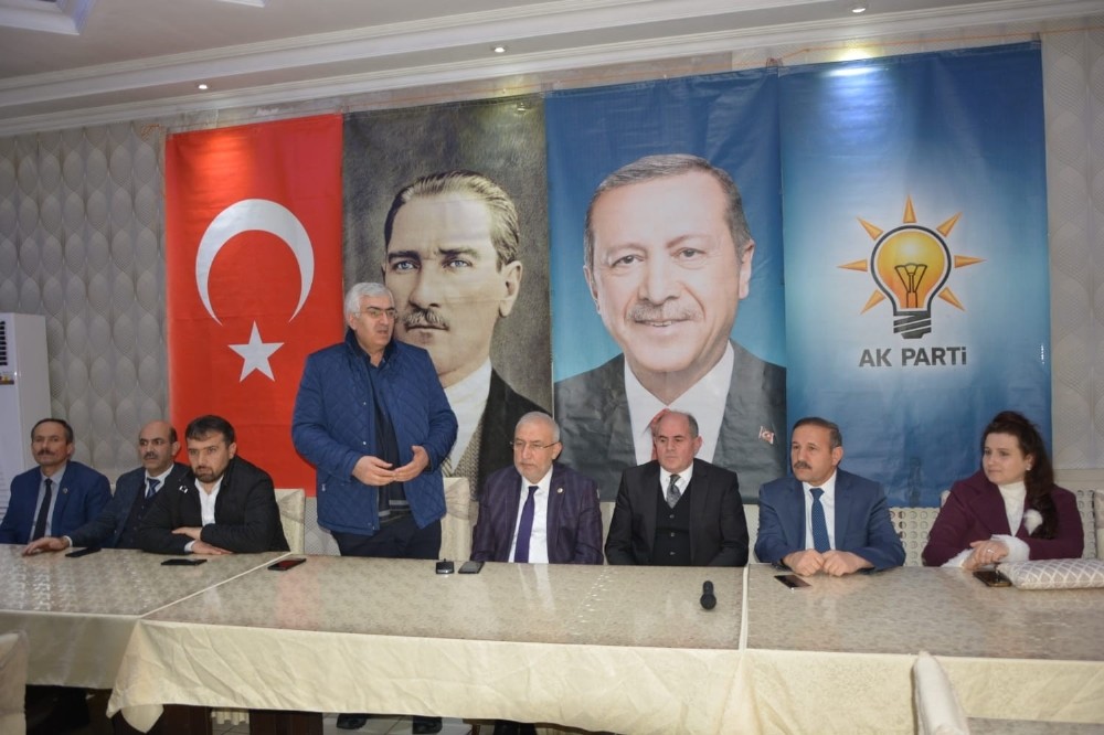 Ak Parti Aşkale’de istişare etti 