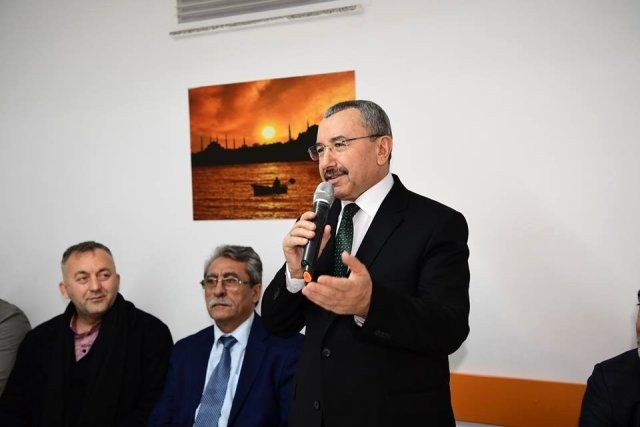 AK Parti Ataşehir Belediye Başkan Adayı İsmail Erdem: Yönetimde olduğumuz sürece hizmet kapılarımız ve gönül kapılarımız STK’lara açık olacak