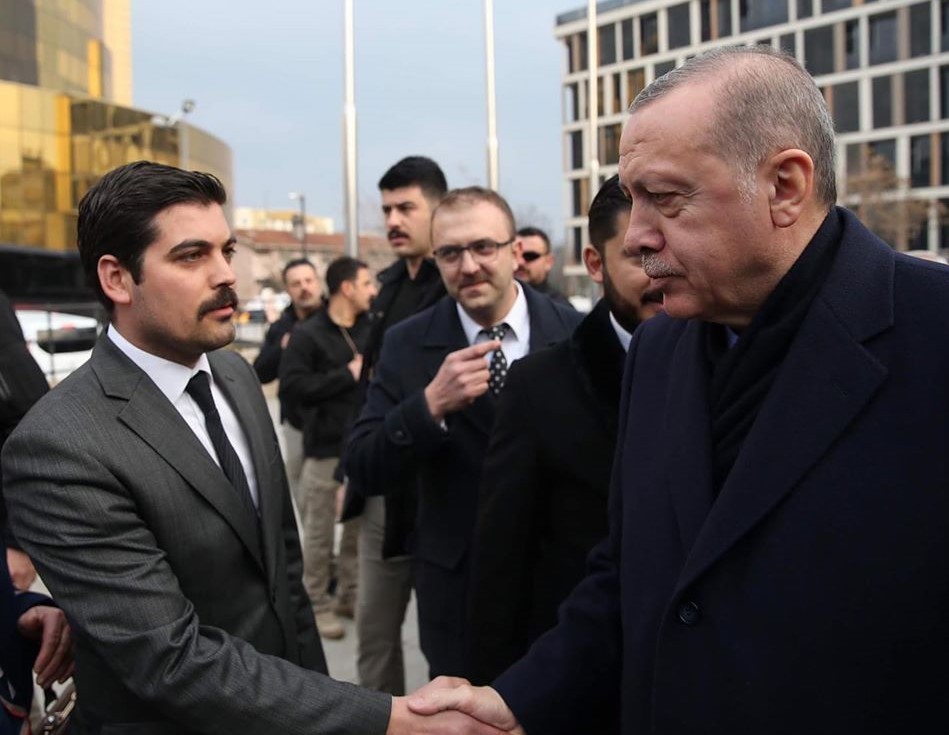 AK Parti, Aydınlı gençleri siyaset akademisine davet etti 