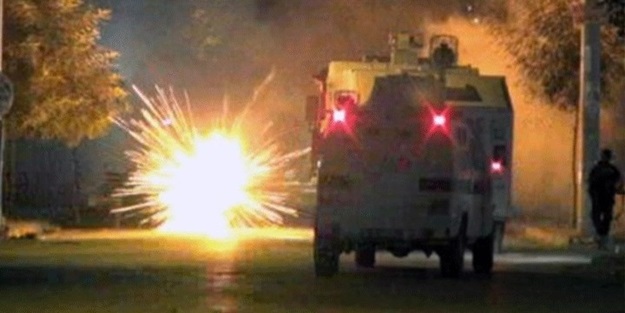 AK Parti binası önündeki TOMA'yı yaktılar