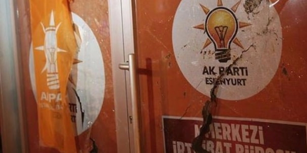 AK Parti'ye çirkin saldırı