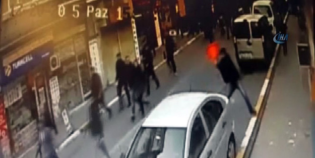 AK Parti bürosuna saldırı!