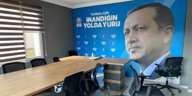 AK Parti bürosuna sopalı saldırı