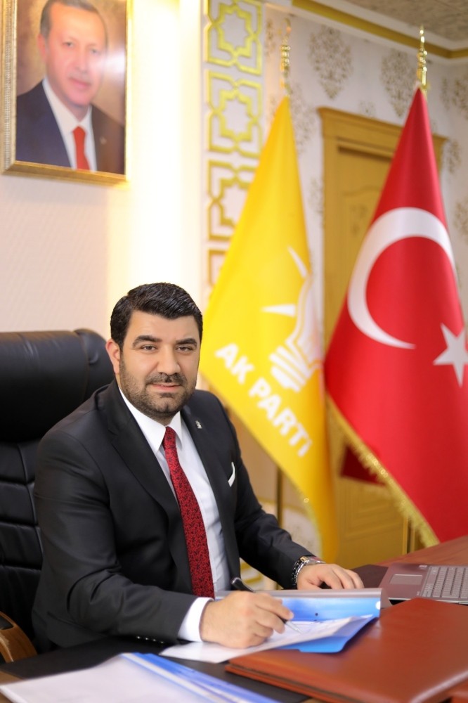 AK Parti Ceyhan İlçe Kongresi ertelendi 