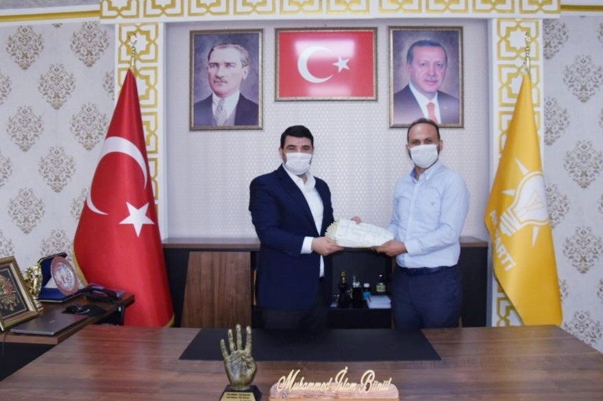 AK Parti Ceyhan’da 20 bin üye hedefliyor 