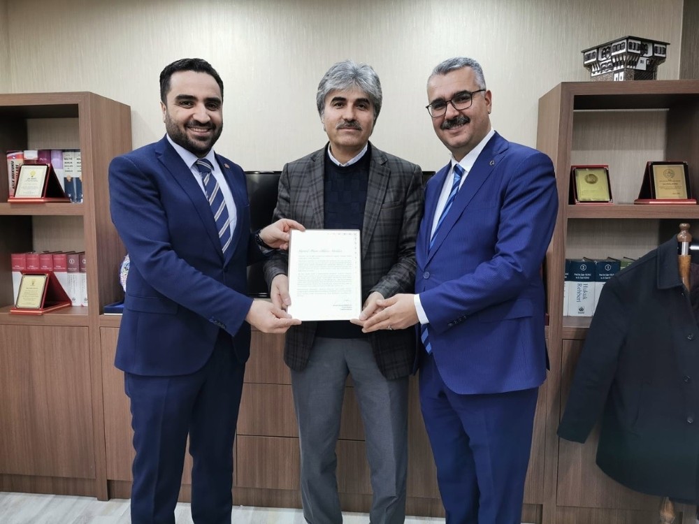 AK Parti Çorum İl Başkanı Yusuf Ahlatcı; 