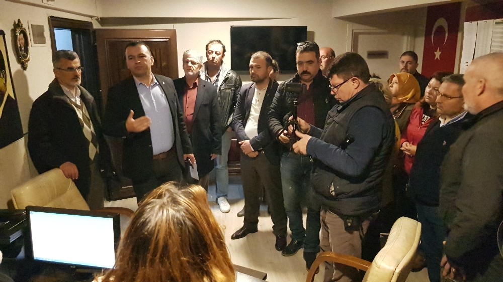 AK Parti Edremit İlçe Başkanı istifa etti 