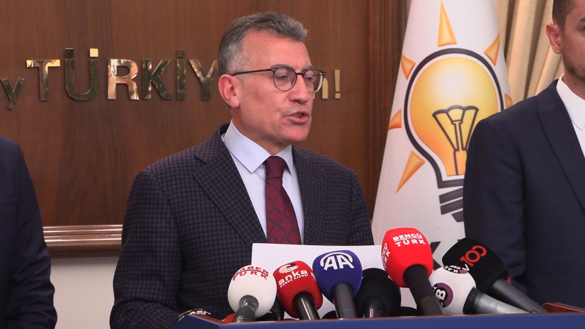 AK Parti emeklilerin bayram ikramiyelerine yapılacak zam teklifini TBMM’ye sundu