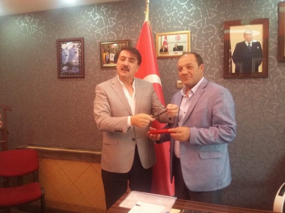 AK Parti Erzurum Milletvekili Aydemir’den MHP Erzurum İl Başkanı Karataş’a ziyaret 