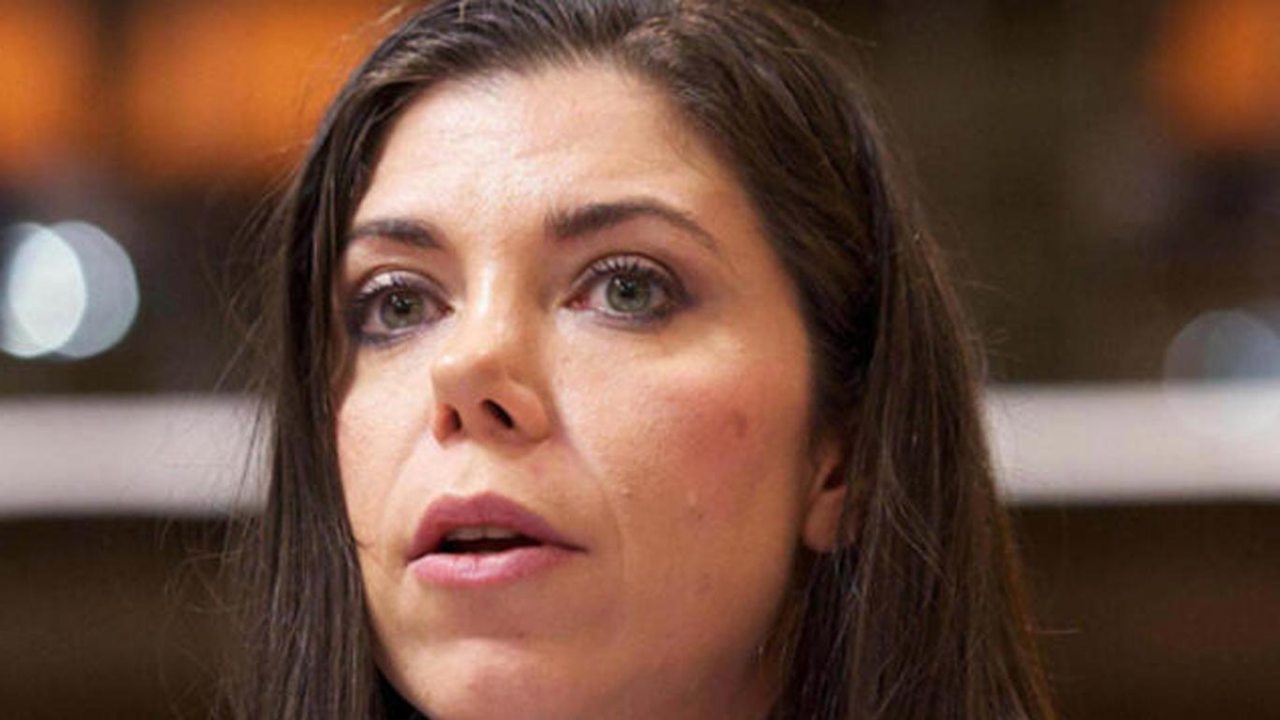 AK Parti eski Milletvekilinin aracı otoyolda kıstırıldı!