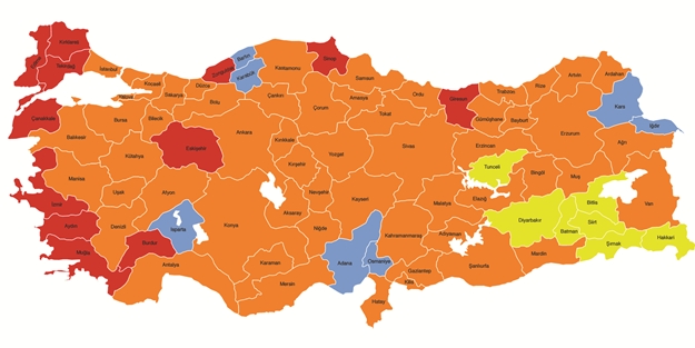 Şer odaklarının ittifakı çöktü: AK PARTİ EZDİ GEÇTİ!